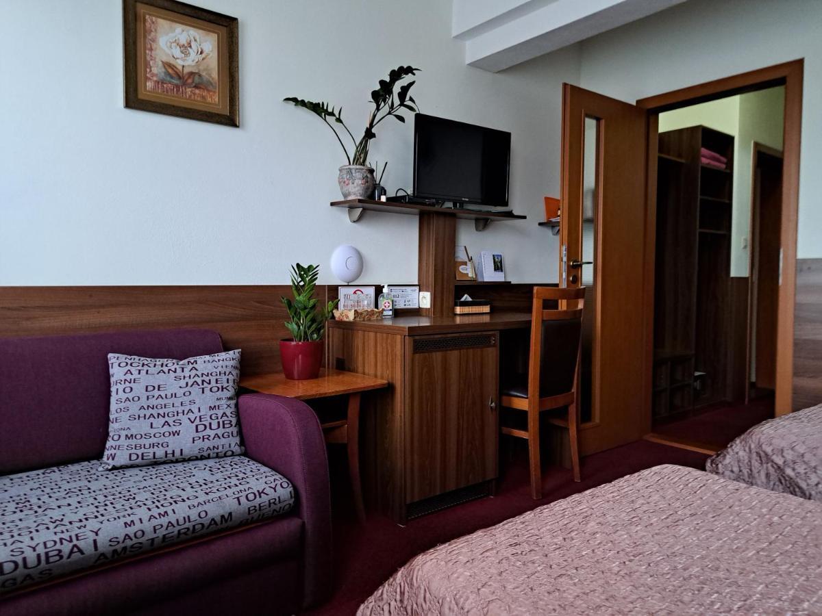 Penzion Kozak B&B Sebedražie Exterior foto