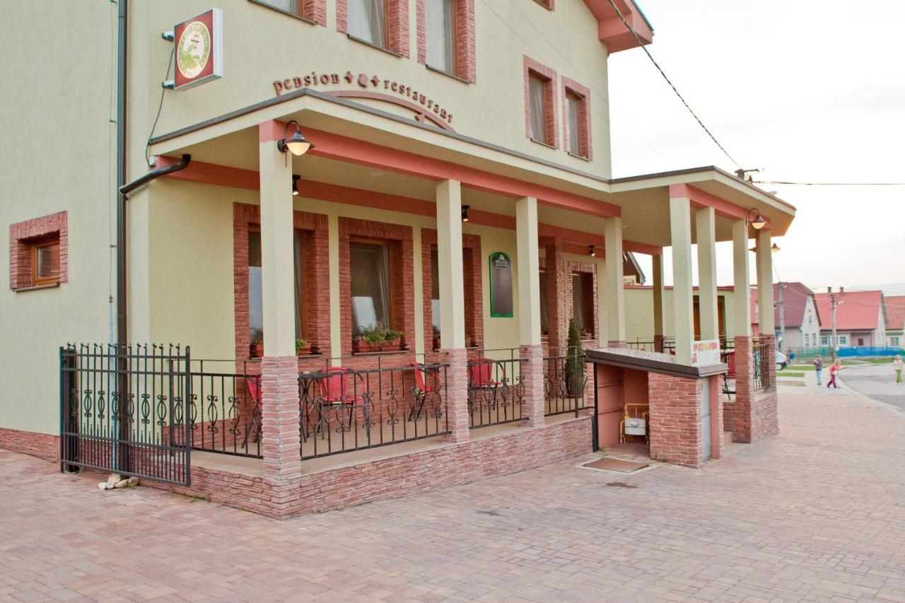 Penzion Kozak B&B Sebedražie Exterior foto